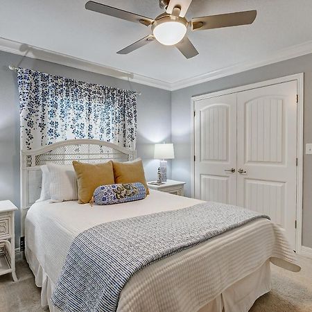 Spring Break Specials! Front Row Views - Tiki Bar - Playground Villa Bolivar Peninsula Dış mekan fotoğraf